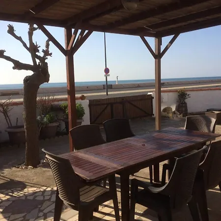 En Front De Narbonne-Plage